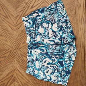 Lilly Pulitzer Slide On Shorts